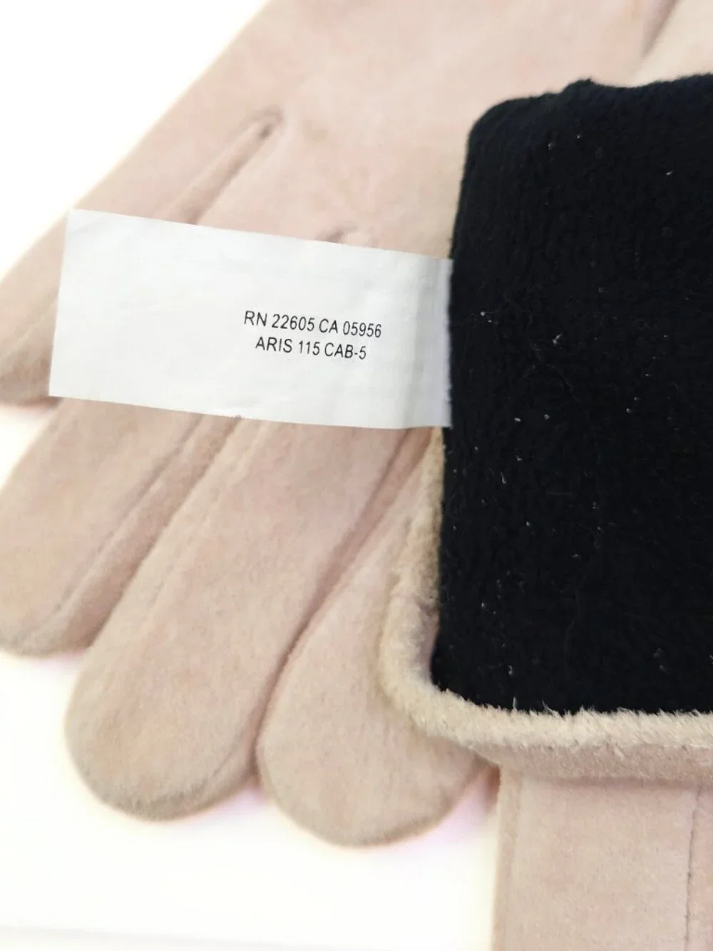 Isotoner Women's Blush / Nude Pink Genuine Leather Suede Driving Gloves